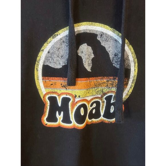 Lane Seven Women’s Cropped Black Moab Graphic Hoodie Size Small (5657) - Picture 2 of 5